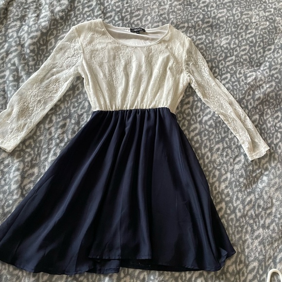 Abody Long Sleeve Lace dress size L - Picture 2 of 8